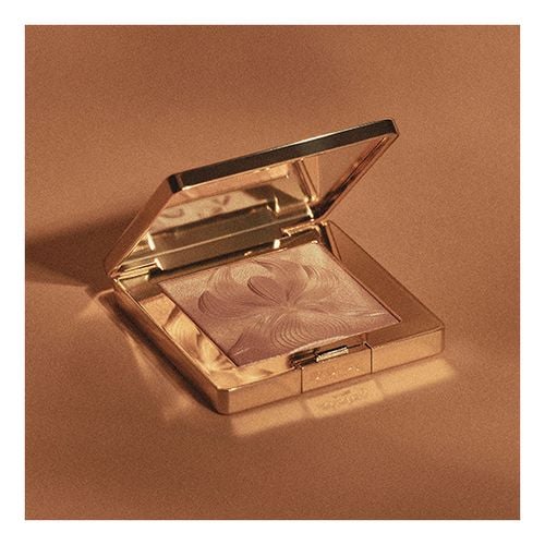 L'Orchid&eacute;e Highlighter