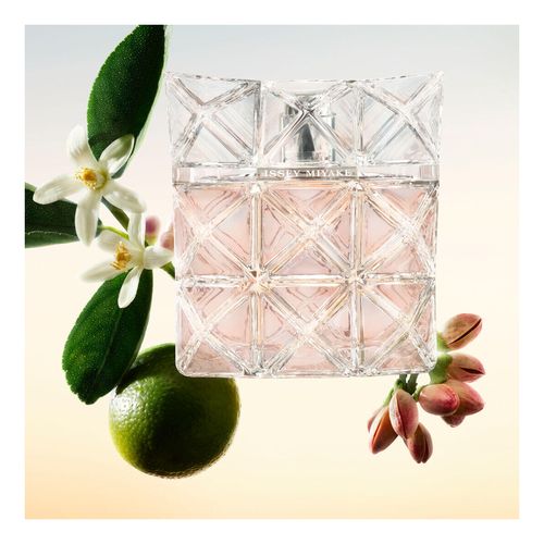 L'Eau D'Issey Lumi&egrave;re