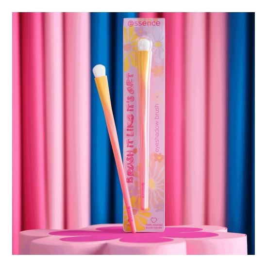 Brush It Like It's Art Eyeshadow Brush