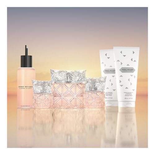 Lumi&egrave;re d?Issey