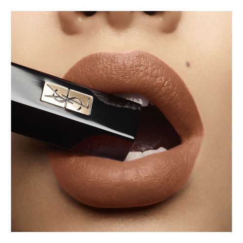 Rouge Pur Couture The Slim Velvet Radical