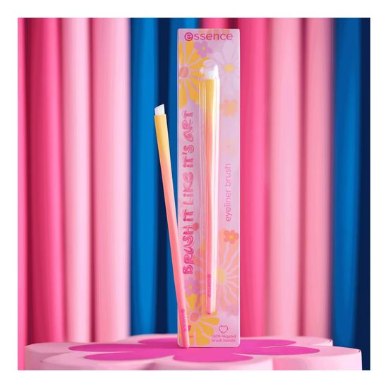 Brush It Like It's Art Eyeliner Brush